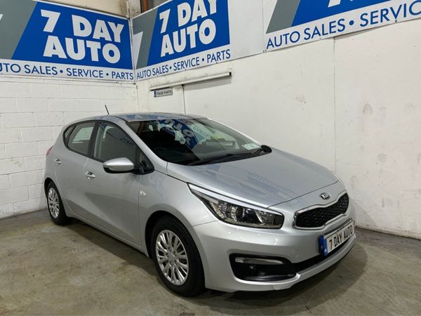 Kia Ceed Hatchback, Diesel, 2017, Silver
