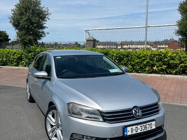 Volkswagen Passat Saloon, Diesel, 2011, Silver