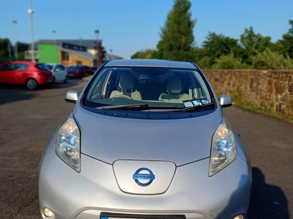 Nissan Leaf Hatchback, Electric, 2011, Silver