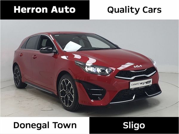 Kia Ceed Hatchback, Petrol, 2025, Red
