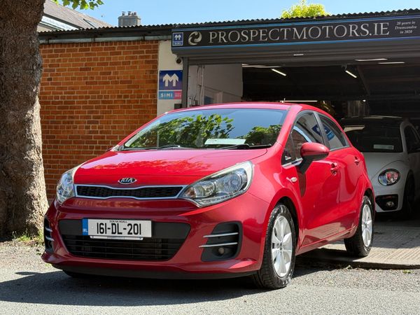 Kia Rio Hatchback, Diesel, 2016, Red