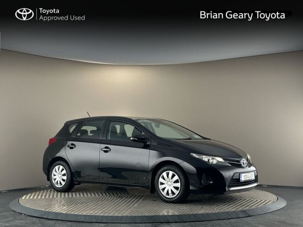 Toyota Auris Hatchback, Petrol, 2013, Black