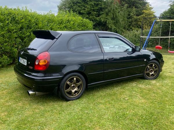 Toyota Corolla Hatchback, Petrol, 1999, Black