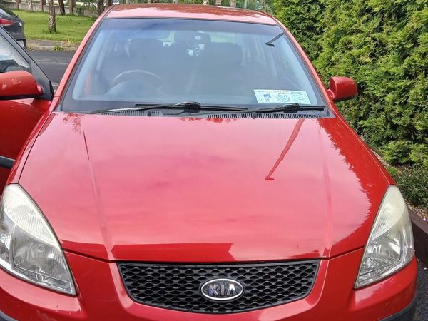 Kia Rio Saloon, Diesel, 2009, Red