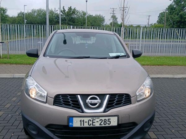 Nissan Qashqai Hatchback, Diesel, 2011, Brown