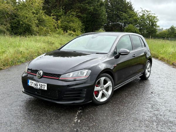 Volkswagen Golf Hatchback, Petrol, 2017, Black