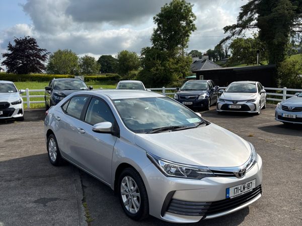 Toyota Corolla Saloon, Petrol, 2017, Grey