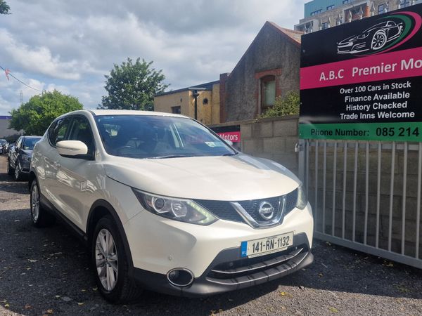Nissan Qashqai Hatchback, Diesel, 2014, White