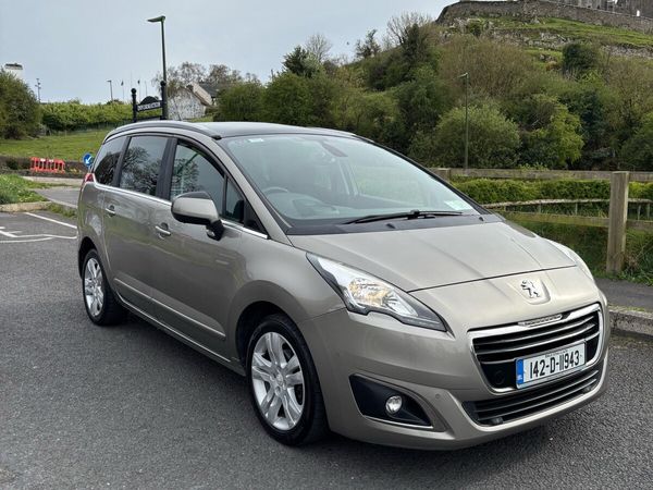 Peugeot 5008 MPV, Diesel, 2014, Grey