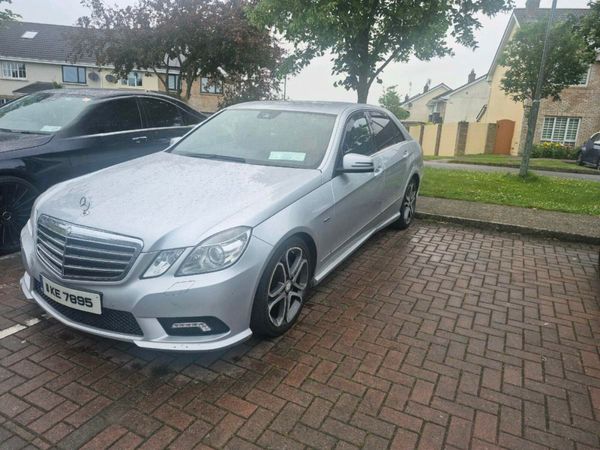Mercedes-Benz E-Class Saloon, Diesel, 2011, Silver