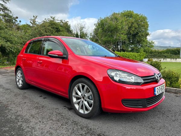 Volkswagen Golf Hatchback, Petrol, 2012, Red