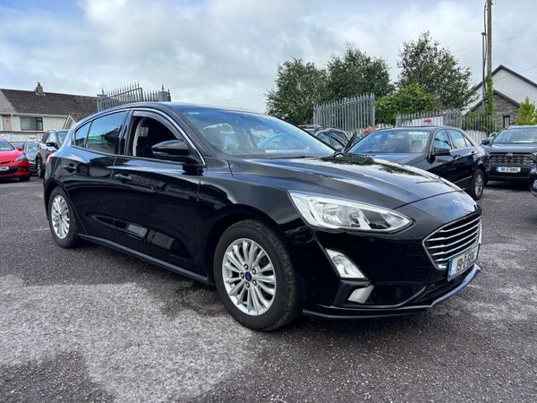 Ford Focus Hatchback, Petrol, 2019, Black
