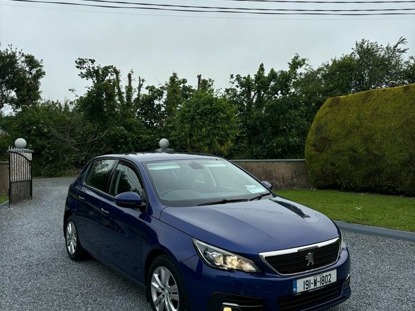 Peugeot 308 Hatchback, Diesel, 2019, Blue