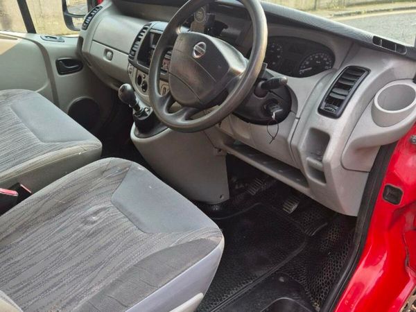 Nissan Primastar MPV, Diesel, 2008, Red