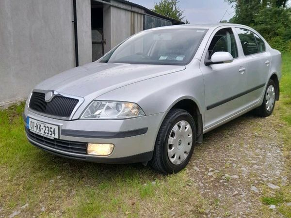 Skoda Octavia Hatchback, Petrol, 2007, Silver