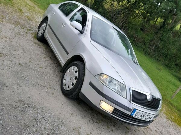 Skoda Octavia Hatchback, Petrol, 2007, Silver