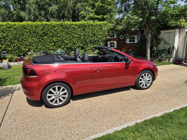 Volkswagen Golf Convertible, Petrol, 2012, Red