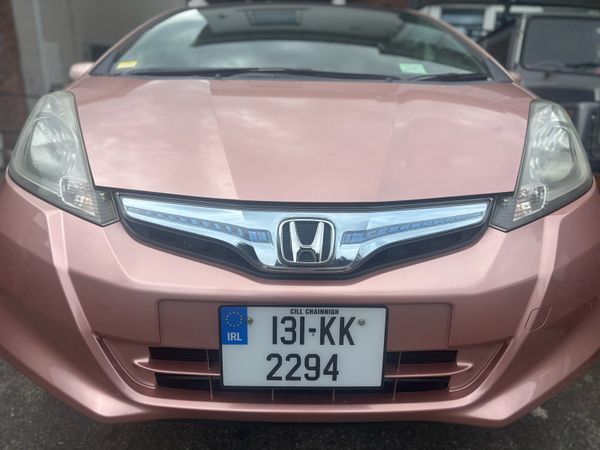 Honda Fit Hatchback, Petrol, 2013, Pink