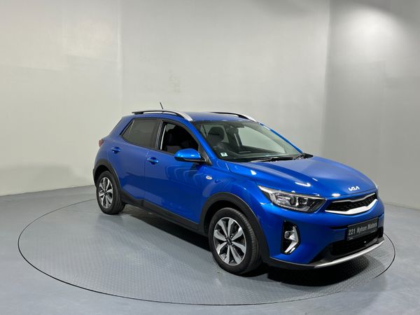 Kia Stonic Estate/Jeep, Petrol, 2022, Blue