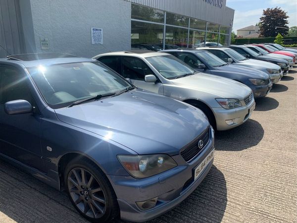 Lexus IS Saloon, Petrol, 2001, Blue