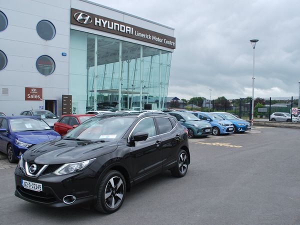 Nissan Qashqai Hatchback, Petrol, 2016, Black