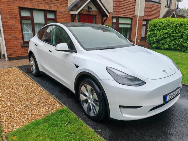 Tesla Model Y Hatchback, Electric, 2023, White