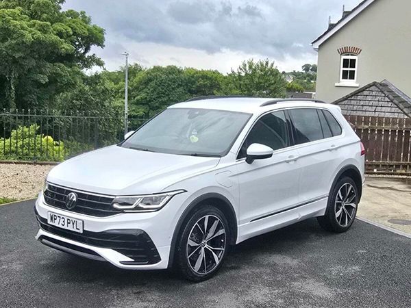 Volkswagen Tiguan SUV, Petrol Hybrid, 2023, White