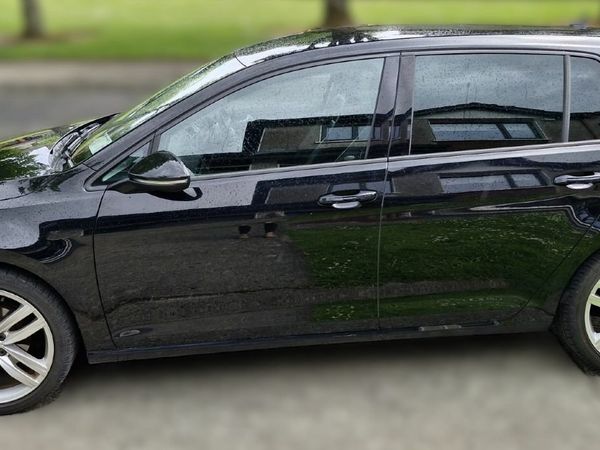 Volkswagen Golf Hatchback, Petrol, 2017, Black
