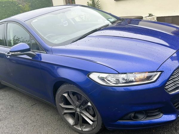 Ford Mondeo Hatchback, Diesel, 2017, Blue