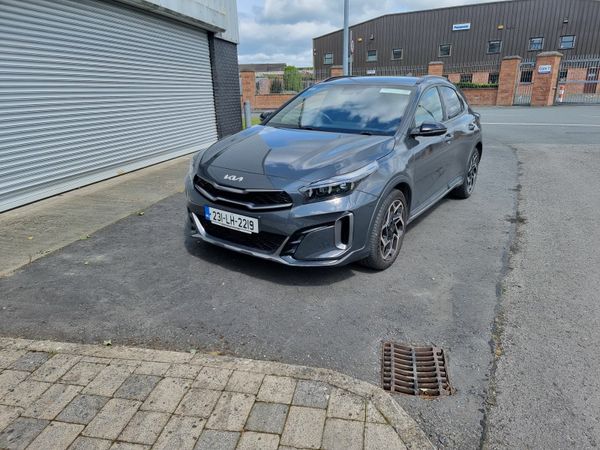 Kia XCeed Hatchback, Petrol, 2023, Grey