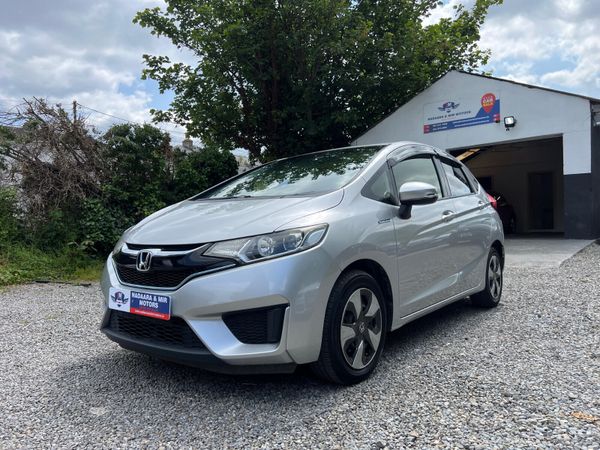 Honda Fit Hatchback, Petrol Hybrid, 2016, Silver