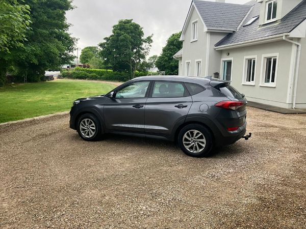 Hyundai Tucson SUV, Diesel, 2017, Grey