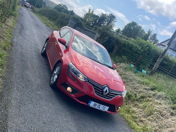 Renault Megane Hatchback, Diesel, 2018, Red