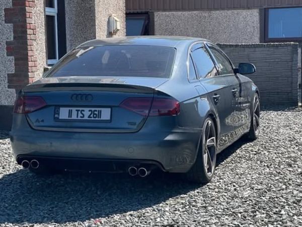 Audi A4 Saloon, Diesel, 2011, Grey
