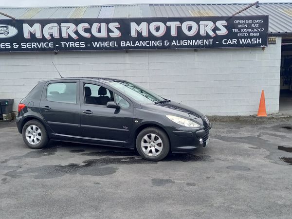 Peugeot 307 Hatchback, Petrol, 2007, Black
