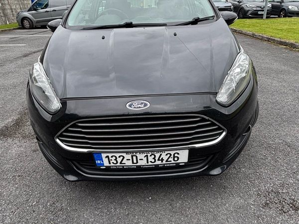 Ford Fiesta Hatchback, Petrol, 2013, Black