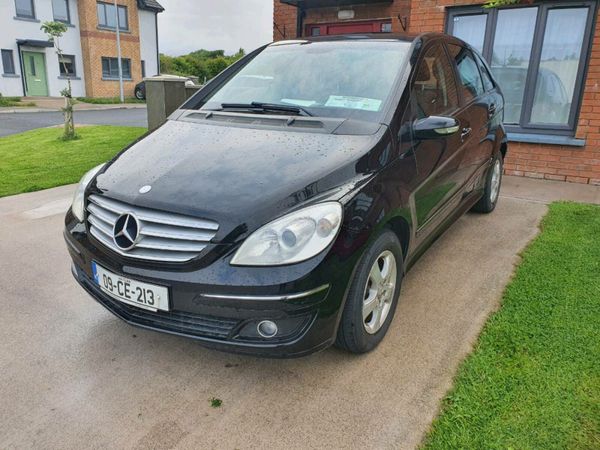 Mercedes-Benz B-Class MPV, Petrol, 2009, Black