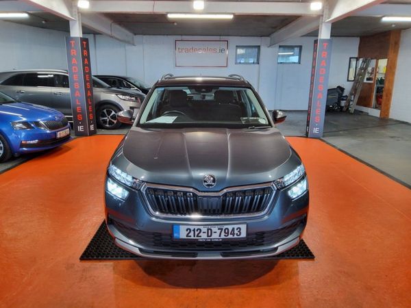 Skoda Kamiq Hatchback, Petrol, 2021, Grey