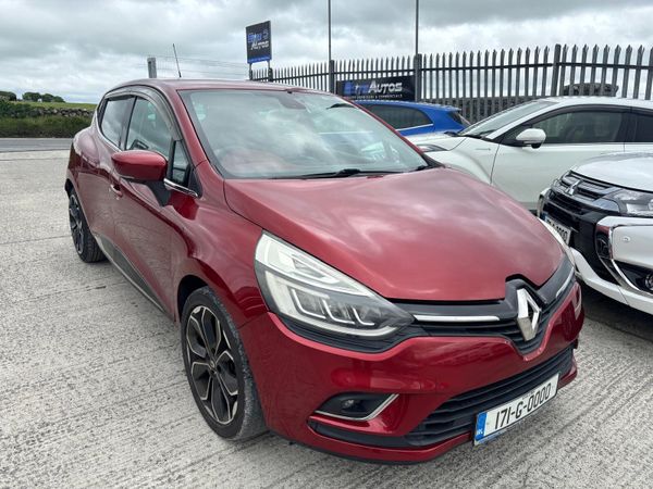 Renault Clio Hatchback, Petrol, 2017, Red