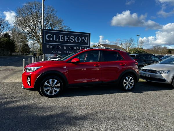 Kia Stonic Estate/Jeep, Petrol, 2023, Red