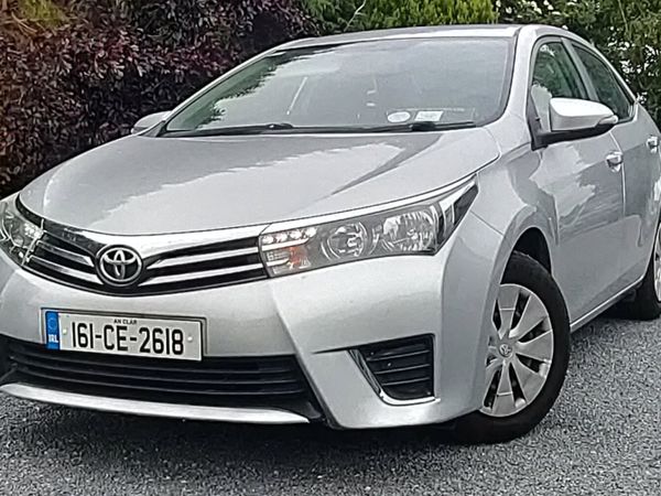 Toyota Corolla Saloon, Diesel, 2016, Silver