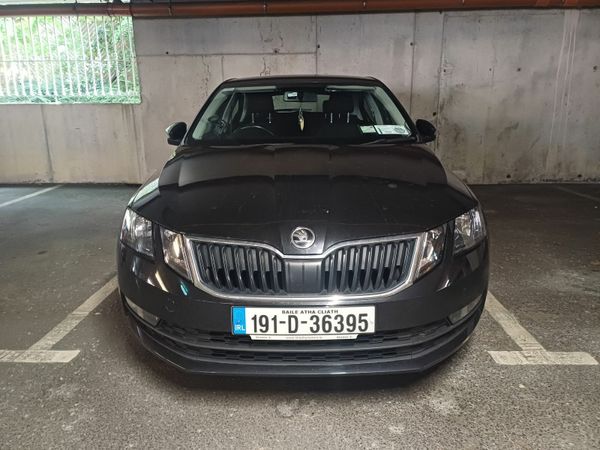 Skoda Octavia Saloon, Petrol, 2019, Black