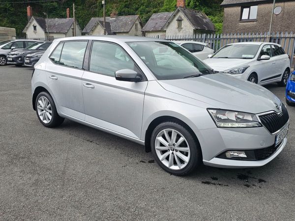 Skoda Fabia Hatchback, Petrol, 2019, Grey