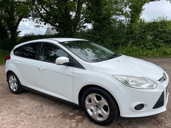 Ford Focus Hatchback, Diesel, 2012, White