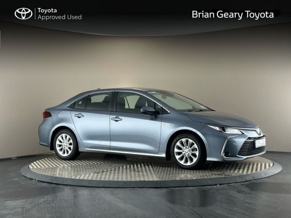 Toyota Corolla Saloon, Petrol Hybrid, 2021, Grey
