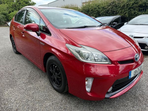 Toyota Prius Hatchback, Hybrid, 2013, Red
