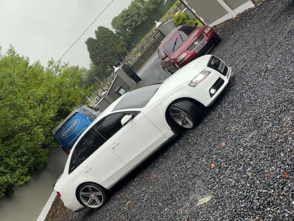 Audi A4 Saloon, Diesel, 2011, White