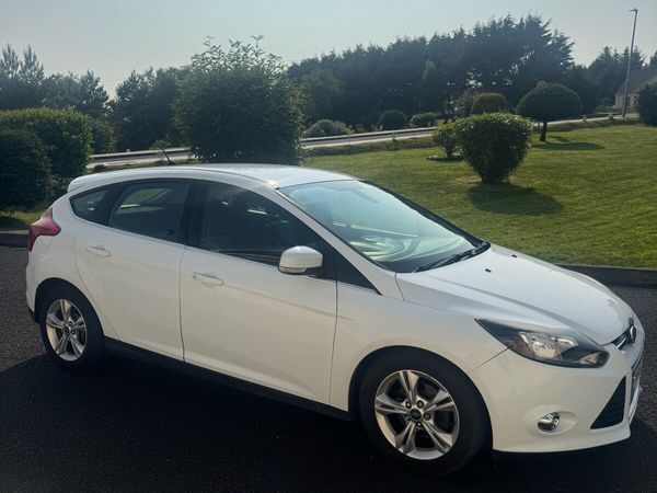 Ford Focus Hatchback, Diesel, 2014, White