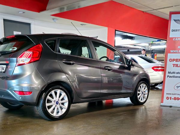 Ford Fiesta Hatchback, Petrol, 2016, Grey