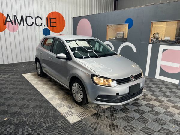 Volkswagen Polo Hatchback, Petrol, 2015, Silver